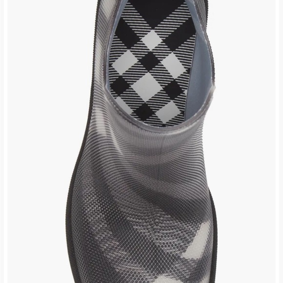 Burberry Women’s Marsh Textured Ankle Boot NEW in box - Picture 6 of 13